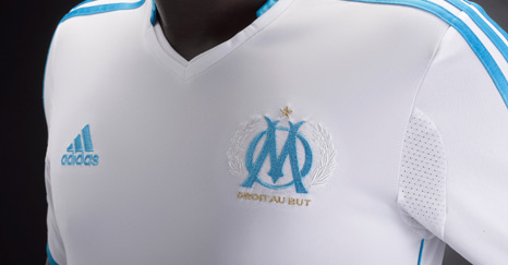 Le maillot domicile officiel 2013-2014 | Red Star Football Club