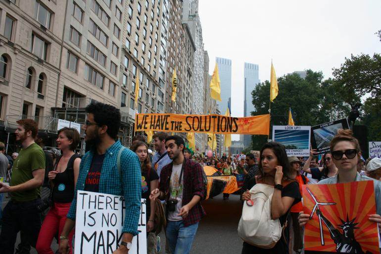 À New York, la marche pour le climat crée la surprise (Médiapart) NeufClimat