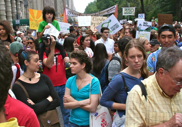 À New York, la marche pour le climat crée la surprise (Médiapart) SixClimat