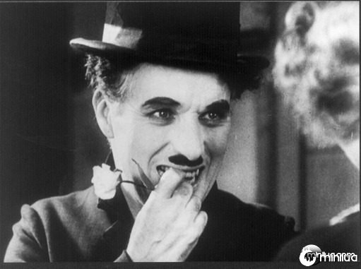 Charles Chaplin: frases que ficaram na história Charlie-chaplin-luzes-da-cidade_thumb