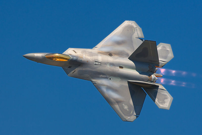 US Air Force - USAF - Page 26 800px-Lockheed_Martin_F-22A_Raptor_JSOH