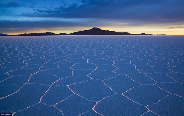 Isušeno slano jezero u Boliviji pravi je raj na Zemlji 110818053.9_mn