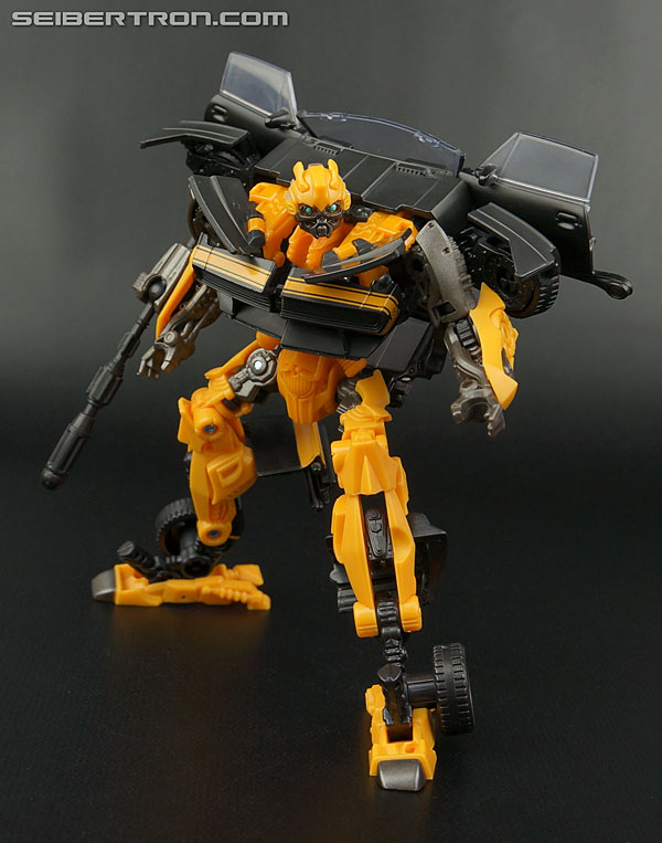 Movie/ROTF/DOTM/AOE Figure - Page 5 R_high-octane-bumblebee-128