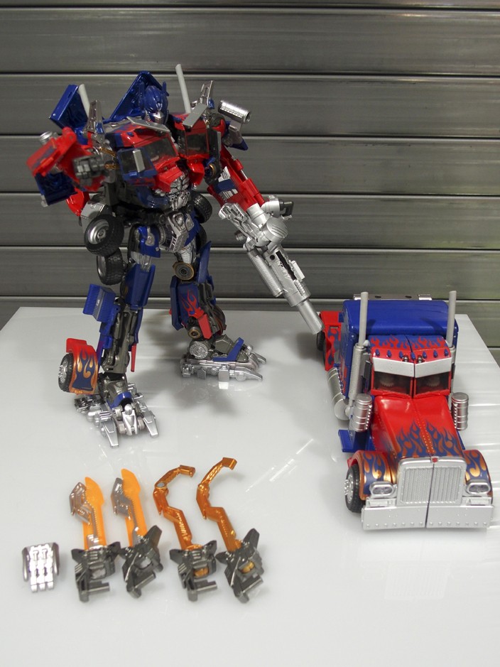 JOUETS - Transformers 4: Age Of Extinction - Page 41 1477654315-mb-leader-optimus-prime-takara-06