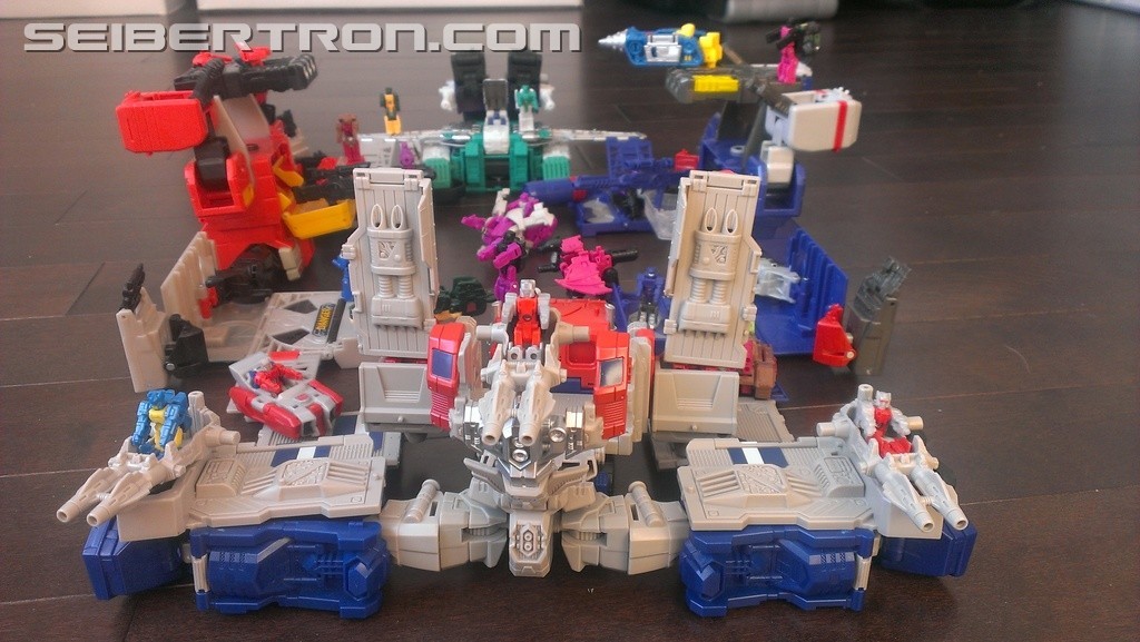 Jouets Transformers Generations: Nouveautés Hasbro - partie 3 - Page 3 1484497218-sixshot-pics-15