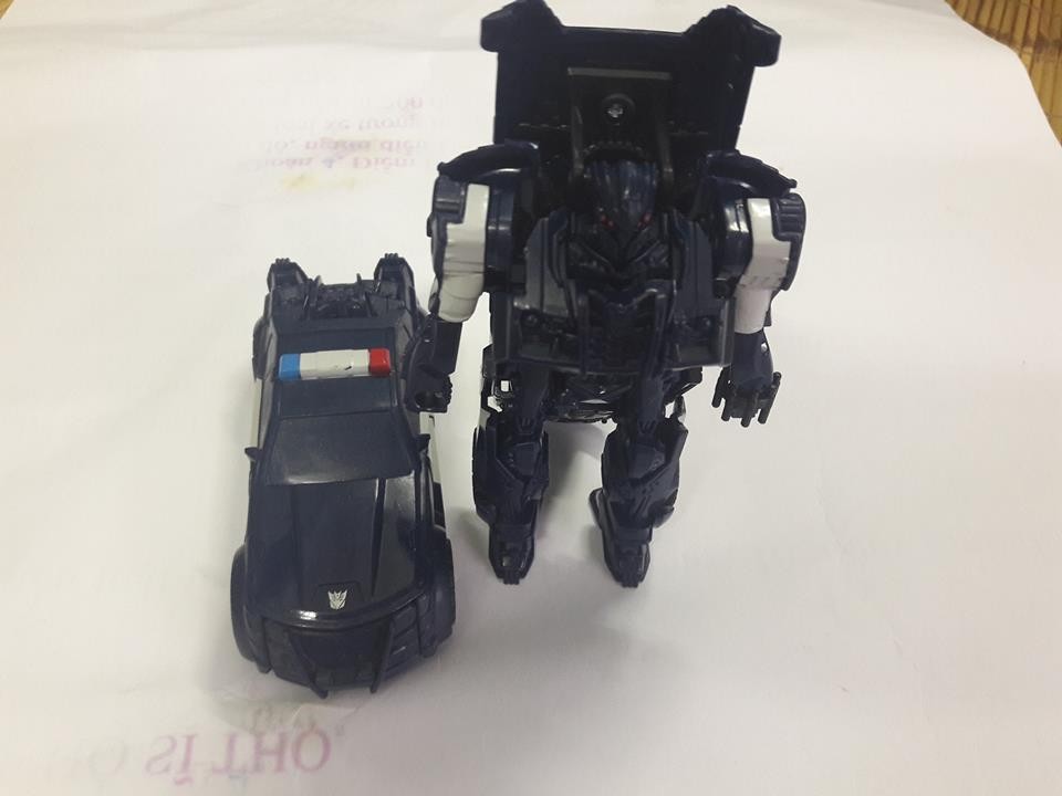 JOUETS - Transformers 5: The Last Knight - Page 3 1485446061-beserker-09