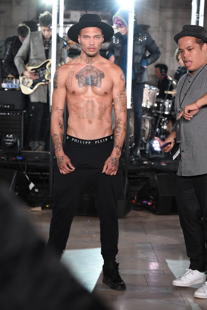 El ex preso "más guapo del mundo" debutó en las pasarelas del New York Fashion Week 1487085262-063635190134hdf