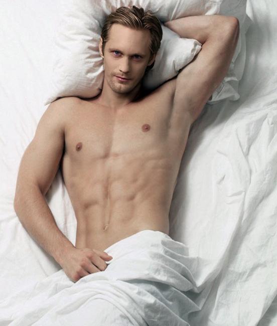 HOT or NOT Alexander-skarsgard-nude_552x650