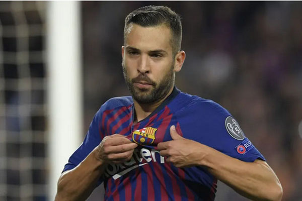 Jordi Alba chốt tương lai Chinh-thuc-jordi-alba-chot-tuong-lai