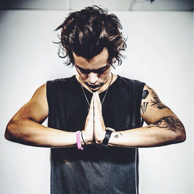 @harrystyles Tumblr_static_5b6f2c045a6ac1c3ca0dbff648e09c6a