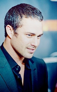 (M) TAYLOR KINNEY ||30 ans || le père de mon bébé et future love Tumblr_static_ac8pr6yi9ow80404swc04ogc4