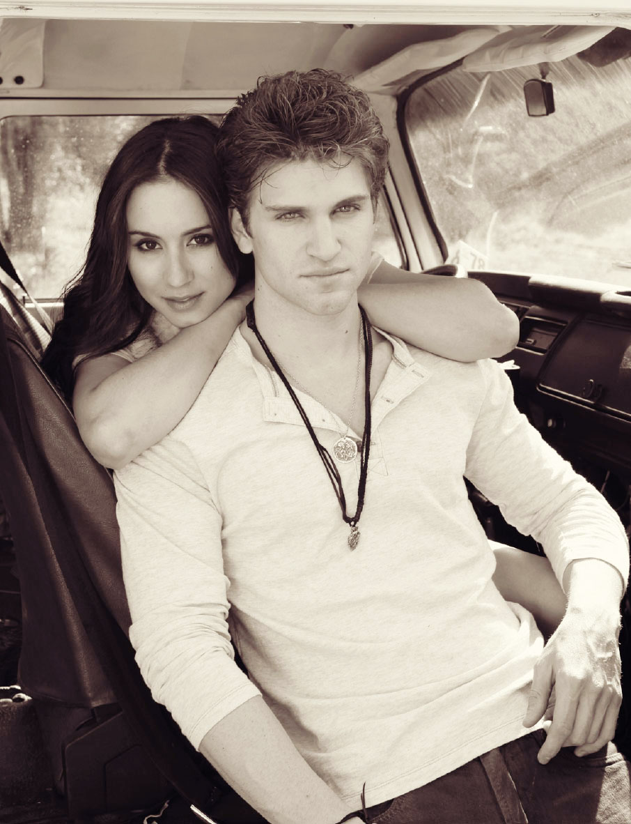 ☼ photo coup de coeur - Page 4 Tumblr_static_keegan-and-troian-pll-stars-troix-magazine