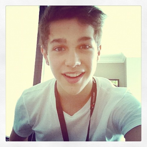 ~El mejor amigo de su novio~ Zayn Malik y Tu. Tumblr_static_austin-mahone-1339633359_large