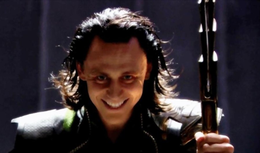 Game of Thrones - Page 2 Loki_avengers_still_47866879_by_starheart4586-d4w95t3