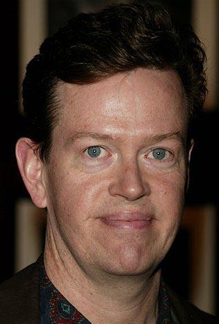 News & Spoilers de la saison 3  Dylan-baker-pic_318x469