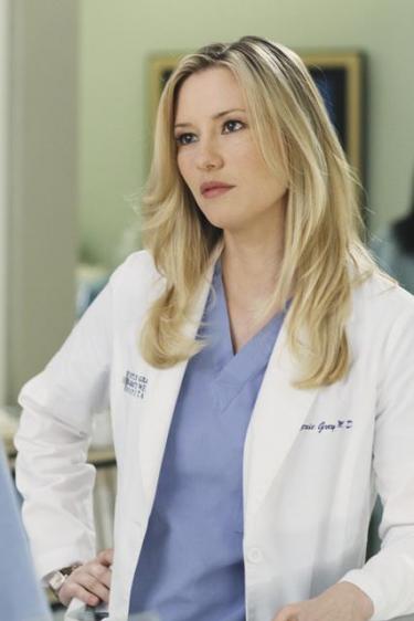 Spoilers Saison 7 - Page 2 A-sexy-lexie_375x562