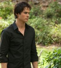 Ian Somerhalder <3 Damon-in-thought_200x221