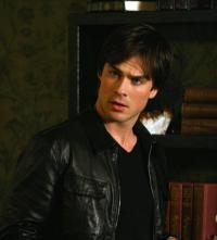 Ian Somerhalder <3 Ian-somerhalder-as-damon-salvatore_200x221