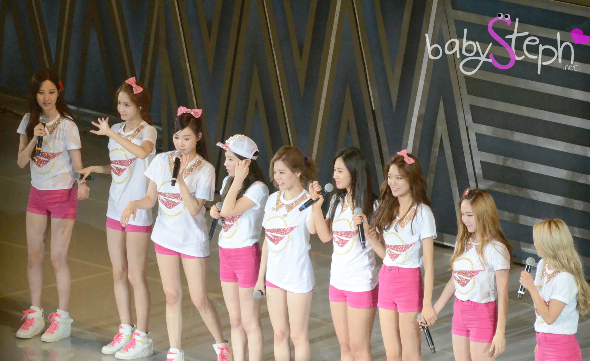 [PIC][13-09-2013]SNSD khởi hành đi Indonesia để biểu diễn "2013 Girls' Generation World Tour ~Girls & Peace~ in JAKARTA" vào chiều nay - Page 20 02e63a_7f6ffa031e703a5ff1d7422cd9158b7d