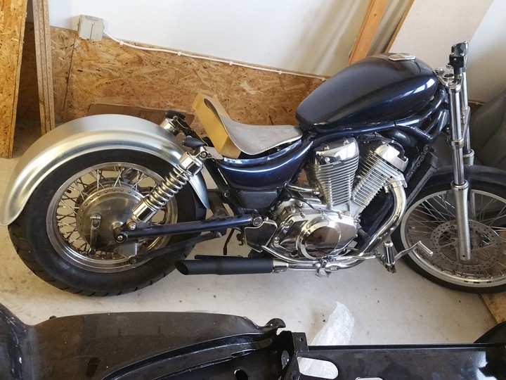 vs800 bobber build Large_29759775_GnQD