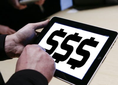 Americana vende seu lugar na fila do iPad 2 por US$ 900 Ipad-money