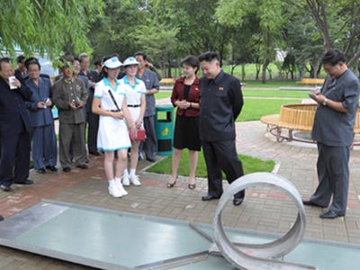 S Korea Military Golf course crowded while tensions with N Korea surges! Kim-jong-un-mini-golf