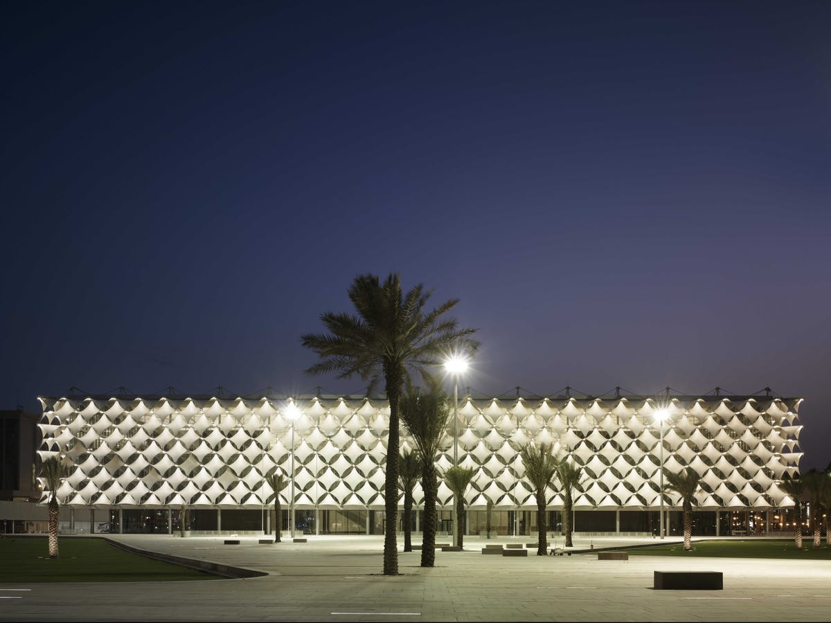 Những tòa nhà mới tuyệt vời trên thế giới. King-fahad-national-library-by-gerber-architekten-riyadh-saudi-arabia