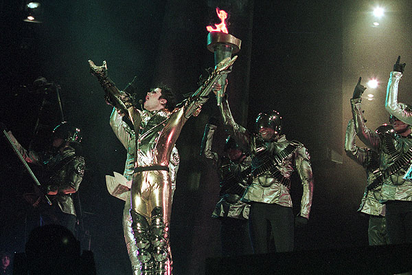 MICHAEL JACKSON: HISTORY TOUR 2539658