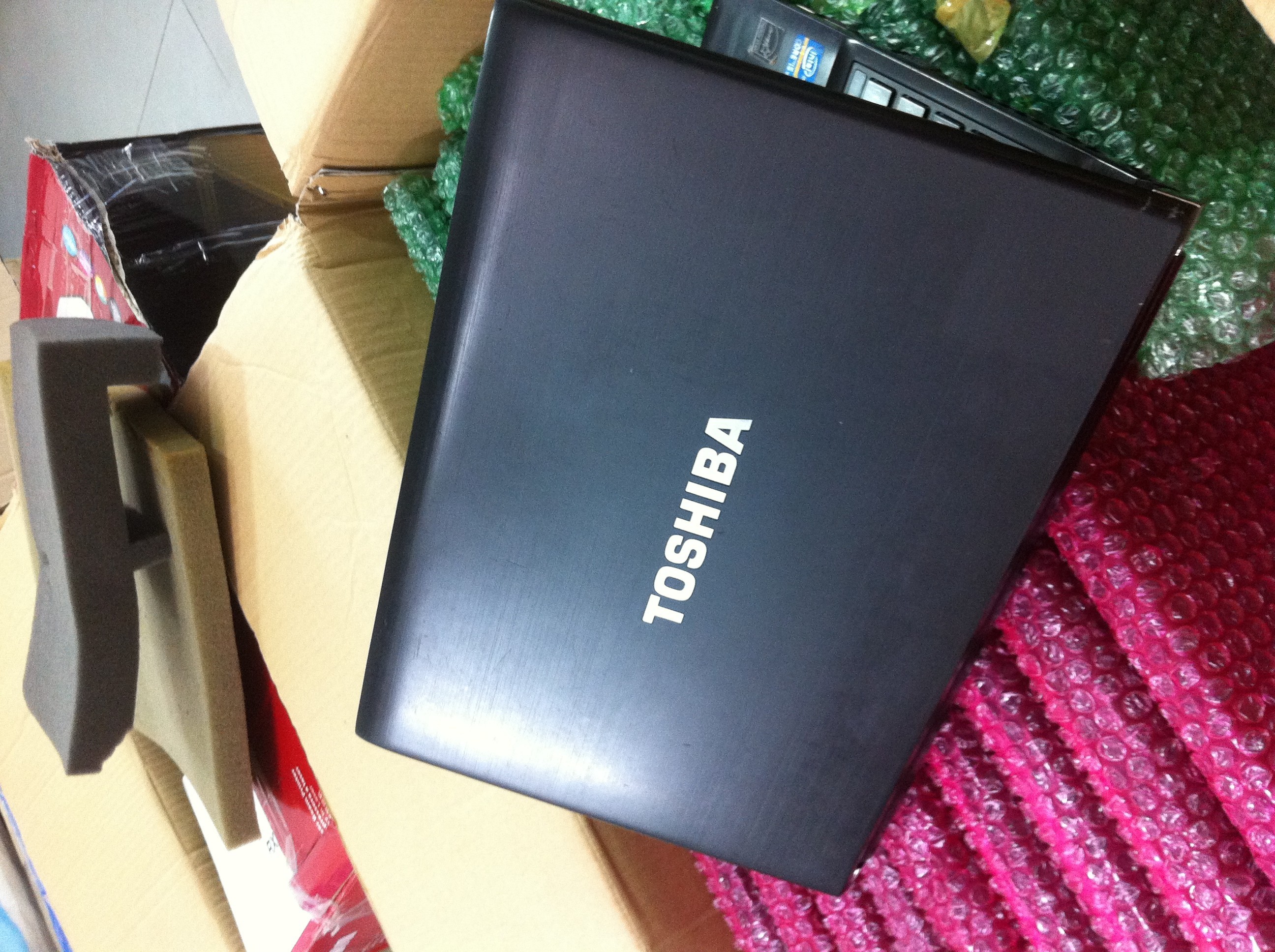 Toshiba Portege R830 - Giá 6.7 triệu - Dòng laptop cao cấp, siêu bền, siêu nhẹ 1,4 kg . 143583323585166930