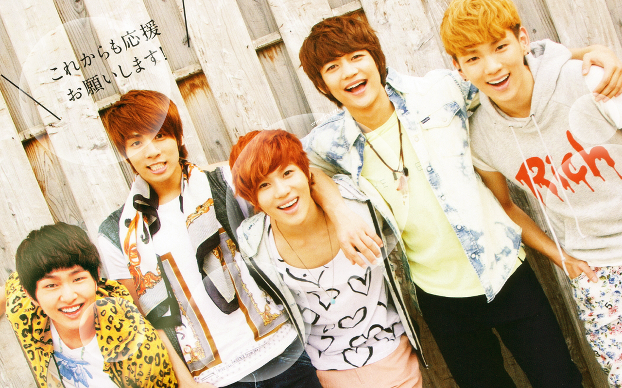 Felicitaaaaaaaaaaaaaaats Erwyn!!! Shinee-wallpaper-by-twinklekaur05-on-deviantart