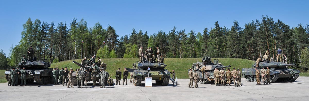 NATO Tank Competition 2016 They-also-had-to-identify-25-friendly-and-threatening-vehicles-while-going-through-the-course