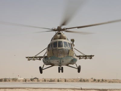 القوات الجوية العربية من الألف الى الياء - شامل - - صفحة 5 The-mil-mi-8-and-mi-17-transport-helicopters