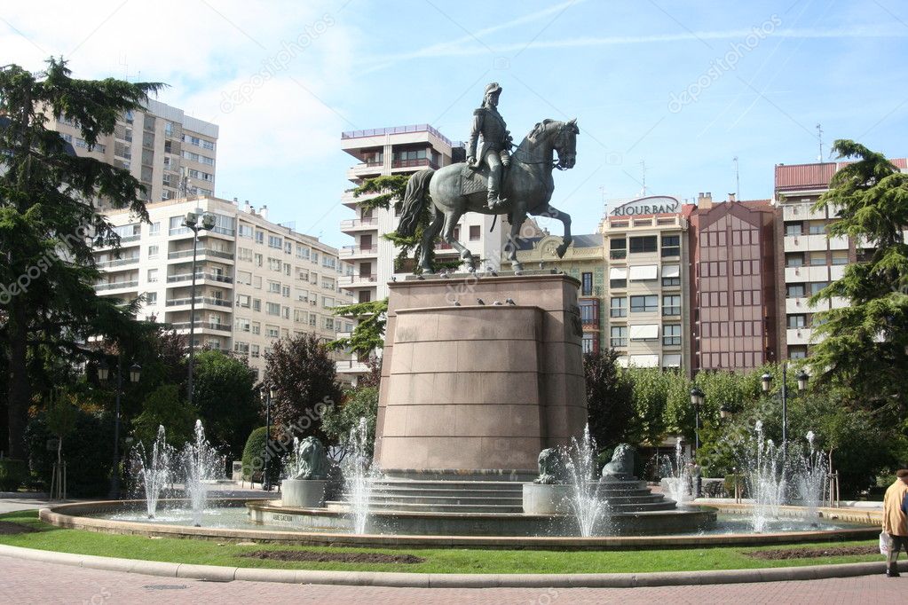 Omiljeni gradovi Evrope Depositphotos_11919859-stock-photo-monument-to-general-espartero-logroo