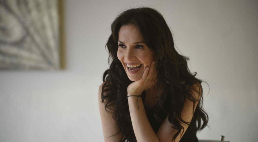 Natalia Oreiro >> Single "To Russia With Love" Natalia_3