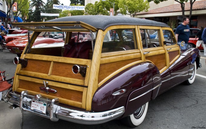 Présentation le jour de l'inscription  - Page 2 1948-buick_roadmaster_estate_wagon-680x425