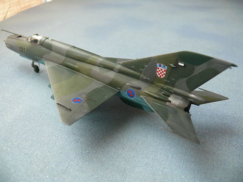 MiG21 bis Fishbed [Zvezda] 1/72 - Page 2 ZvezdaBisFinished4