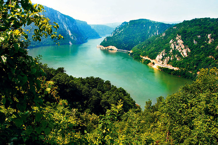 Srbija - Page 3 Derdap-srbija-priroda-odmor-putovanje-nacionalni-park-1371069011-4238