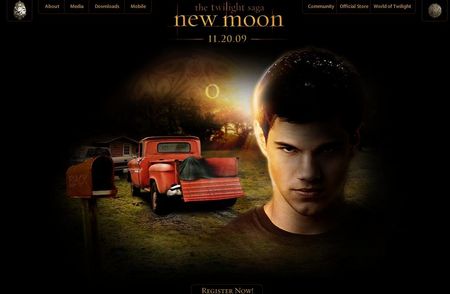 =D Toutes les photos OFFICIELLES de New Moon c'est par là ==> 42038240_p