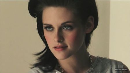 Kristen Stewart en photos et vidéo pour le magazine ELLE 52791919_p