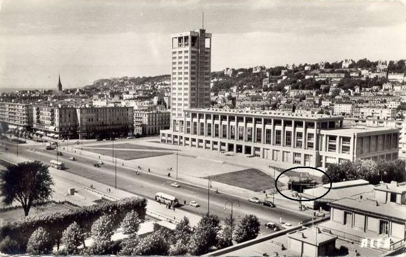 Photos historiques du réseau havrais (bus, tram, funi...) - Page 4 29656896