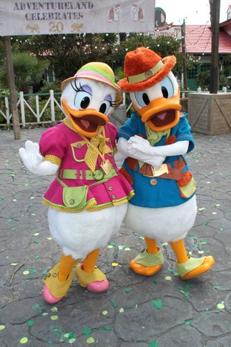 Photos avec les Personnages Disney - Page 38 75202662_m