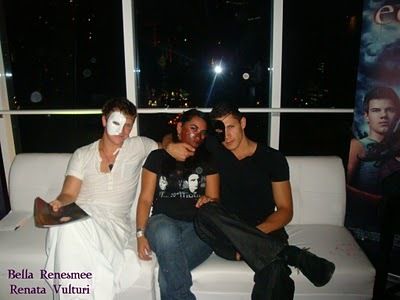 alex_meraz___charlie_bewley_halloween_1