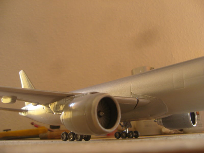 Boeing 777-200 58488243