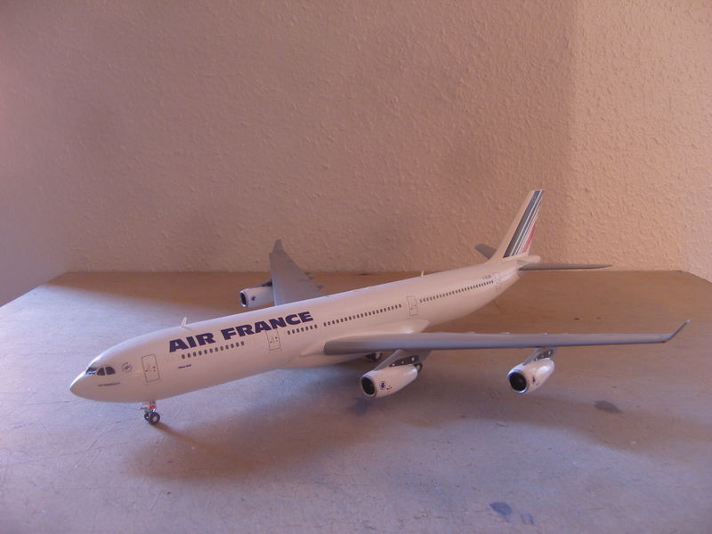 Airbus A340-313X Air France F-GLZR 60359900