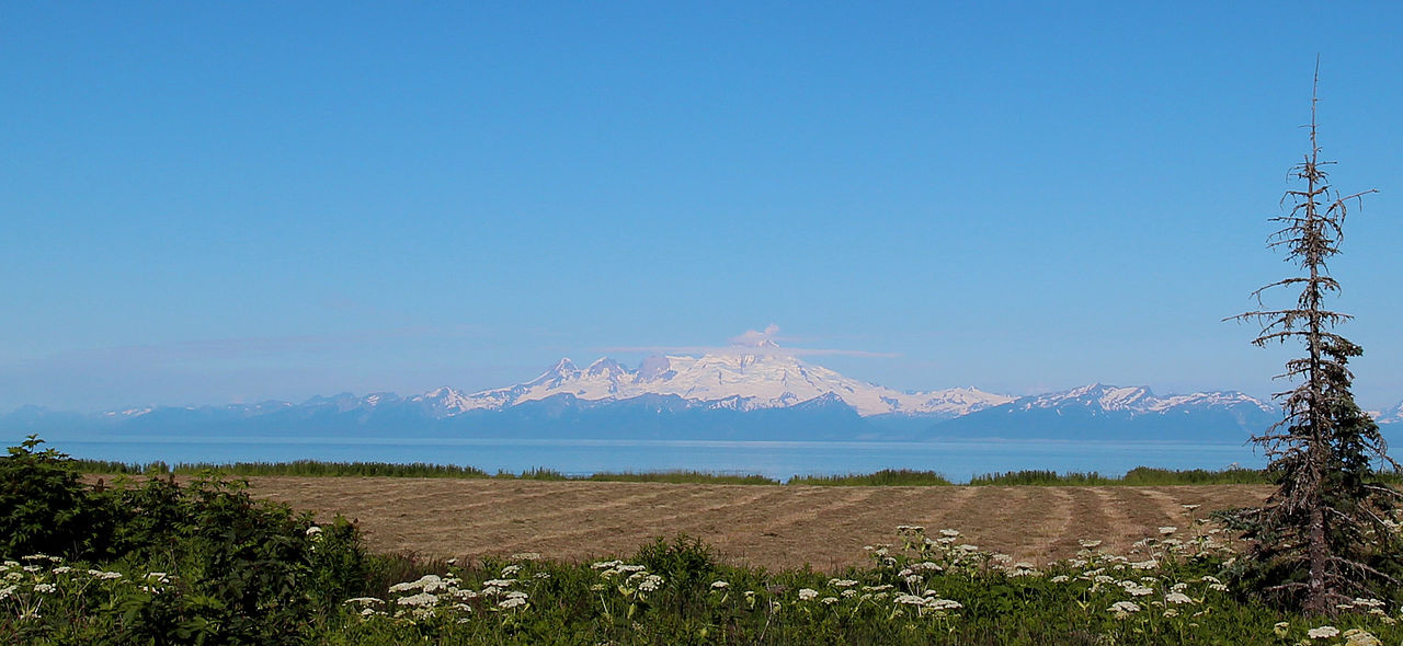 M4.7 earthquake strikes near Redoubt volcano and Iliamna volcano, Alaska on May 1, 2016 Iliamna-volcano