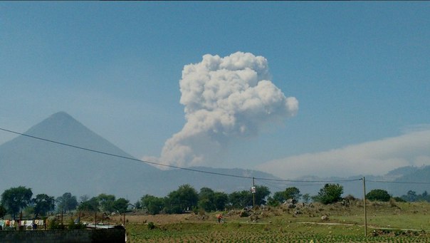 NIBIRU, ULTIMAS NOTICIAS Y TEMAS RELACIONADOS (PARTE 24) Santa-maria-eruption-may-2-2016-1