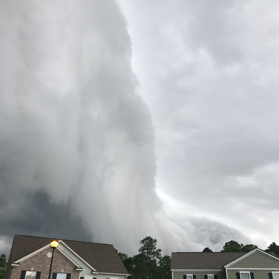 WEATHER !! Welp… It’s the end of the world in Hinesville, Georgia Strange-clouds-georgia-5