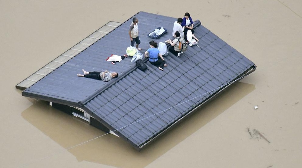 Japan: 3.2 million people flee unprecedented floods while M6.1 earthquake hits main Honshu Island Floods-japan-2