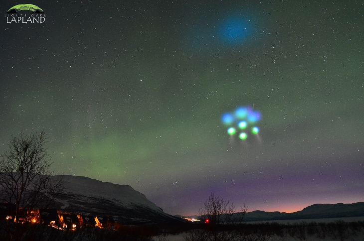 Update: Web Cam records an extraordinary sighting of a fleet of UFOs on Abisko Aurora-azure-rocket-sky-ufo-3