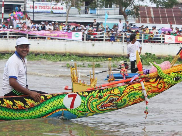 Vài ý tưởng trang phuc truyền thống Việt Nam cho Miss Universe  1439160459-anh-3